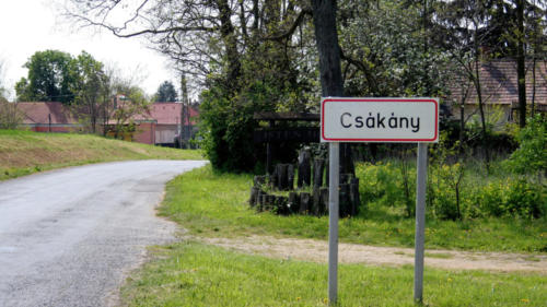 Csákány 1